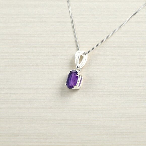 Oval Amethyst Solitaire Pendant in 925 Sterling Silver - Picture 2 of 3